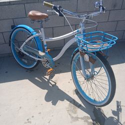 Women's 26" Huffy Cape Cod 7 Speed Beach Cruiser 