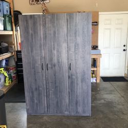 Nice Armoire 