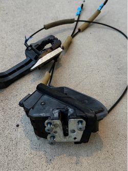 Nissan Altima 2016 Front Door Lock Devise Complete