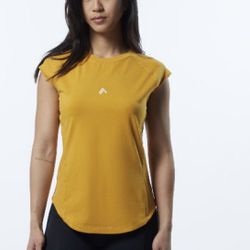 NEW Alphalete Women's Velocity Tee - Exotic yellow , Size Small