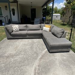 *FREE DELIVERY* LIKE NEW Grey Sectional Sofa couch