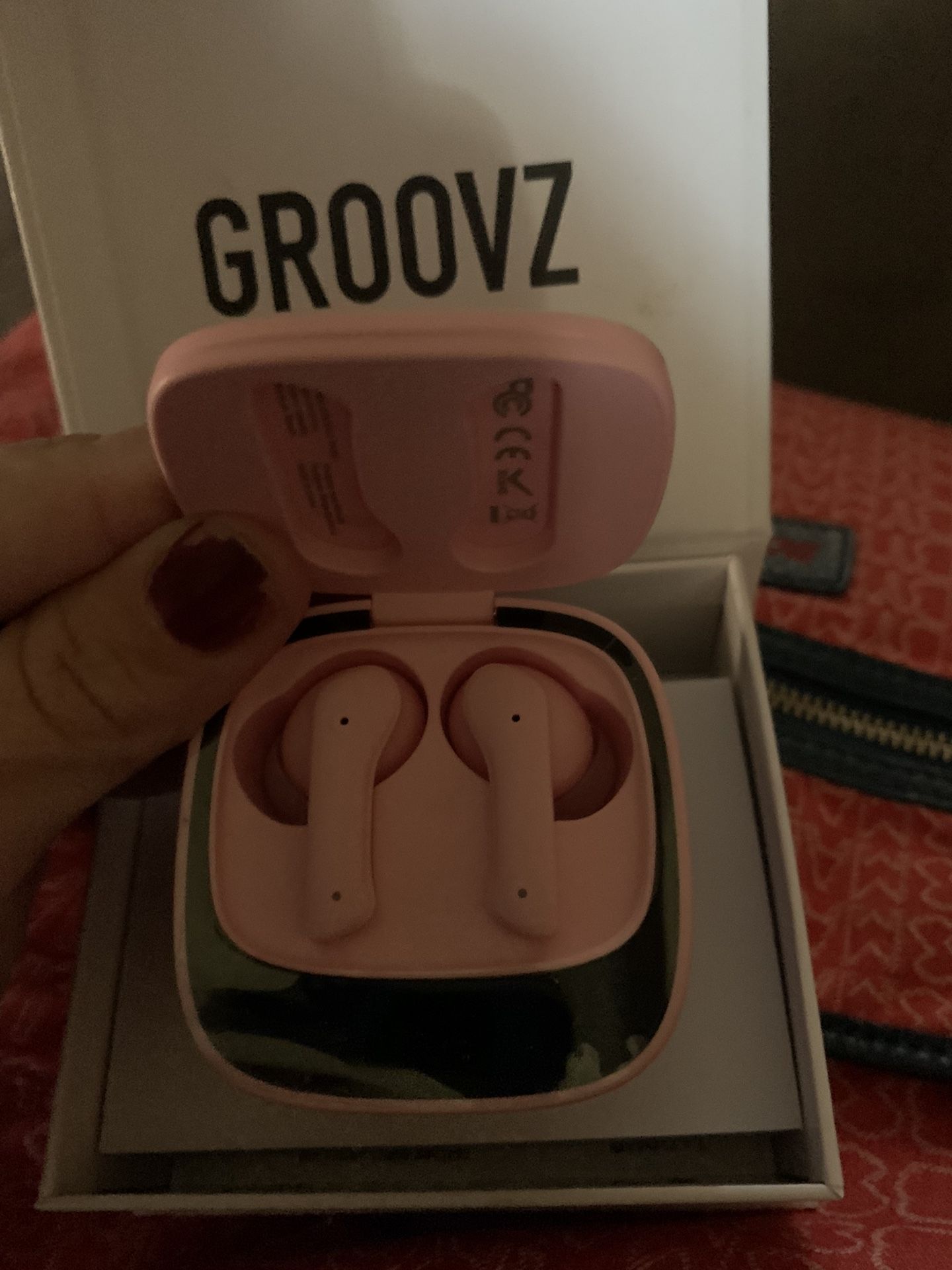 GROOVZ wireless Bluetooth Earbuds