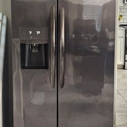 Frigidare Side By Side Refrigerator- Black Stainless