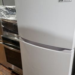 Frigidare Refrigerator 28"w 