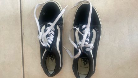 Vans black and white shoes size 6 men size 7.5 women