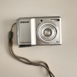 Sony Cybershot DSC-S2100 - Tested Y2K Digital Camera