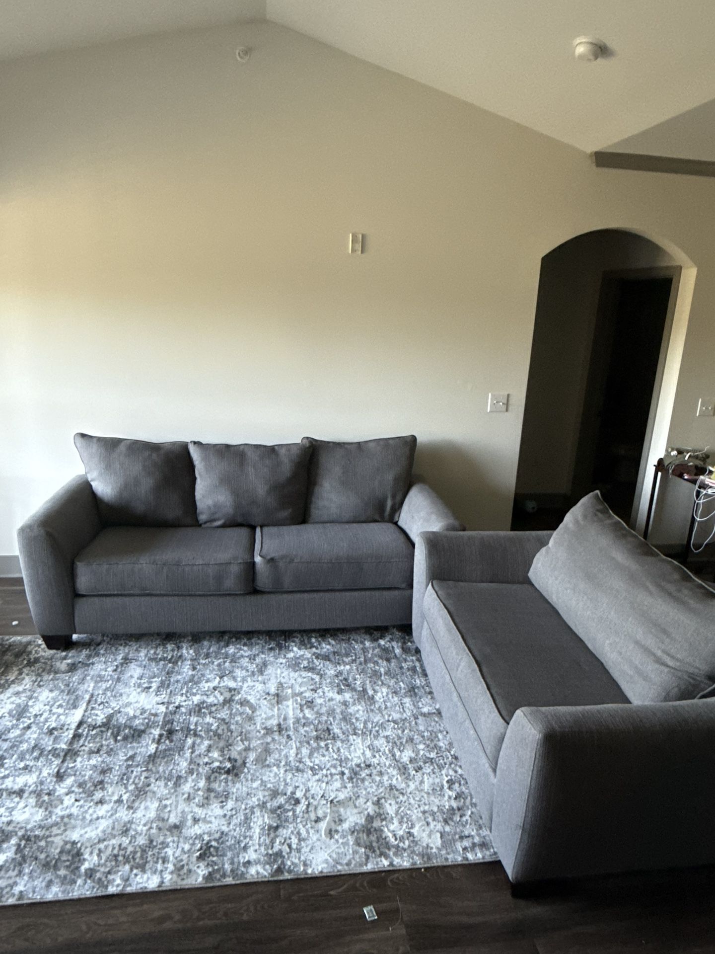 Couch set