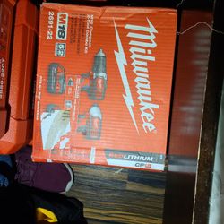Milwaukee M18 Impact And Drill Combo