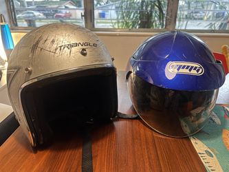 2 Motorcycle Helmets