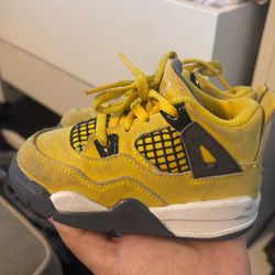 Air Jordan's toddler size 7