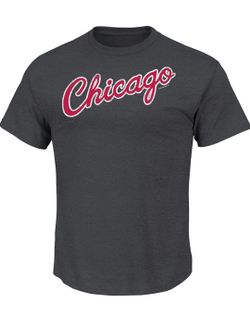 NBA Chicago Bulls 1970-83 Men's Weathered Post Up Kaa Short Sleeve Basic Crew...