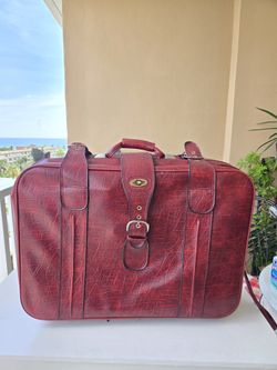 Vintage Large Red  Travel Suitcase – SR Logo – 27" x 20" x 8"