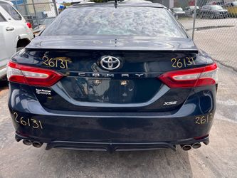 Bumper trasero 2018 2024 TOYOTA CAMRY XSE REAR BUMPER ASSEMBLY