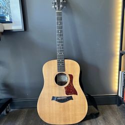 Taylor Big Baby Guitar 