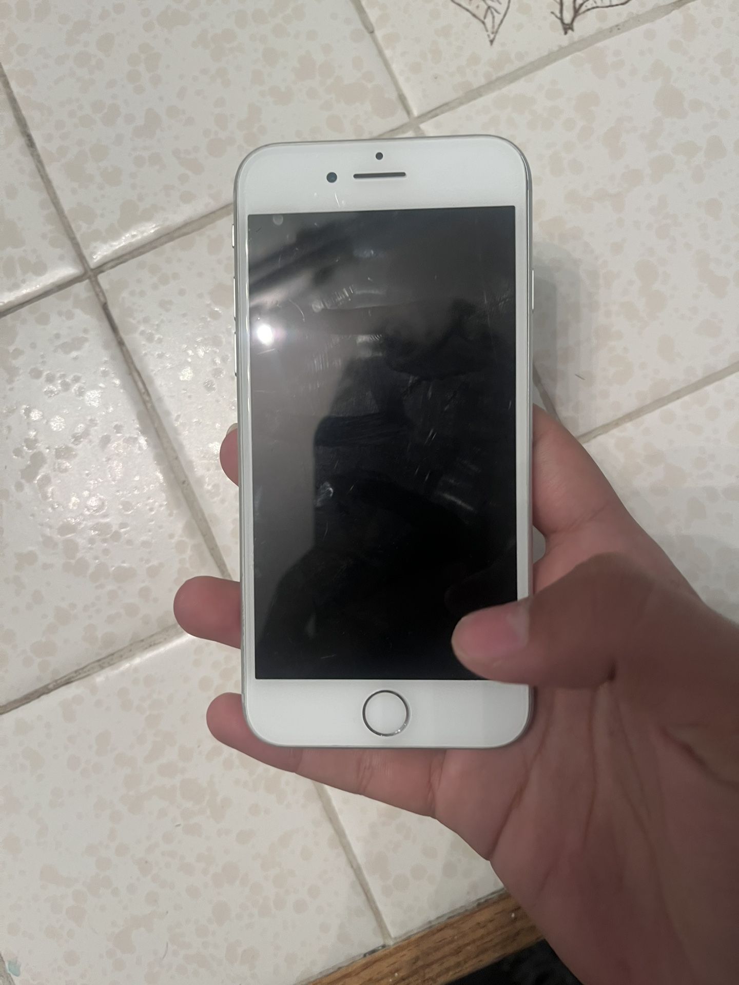 iPhone 8