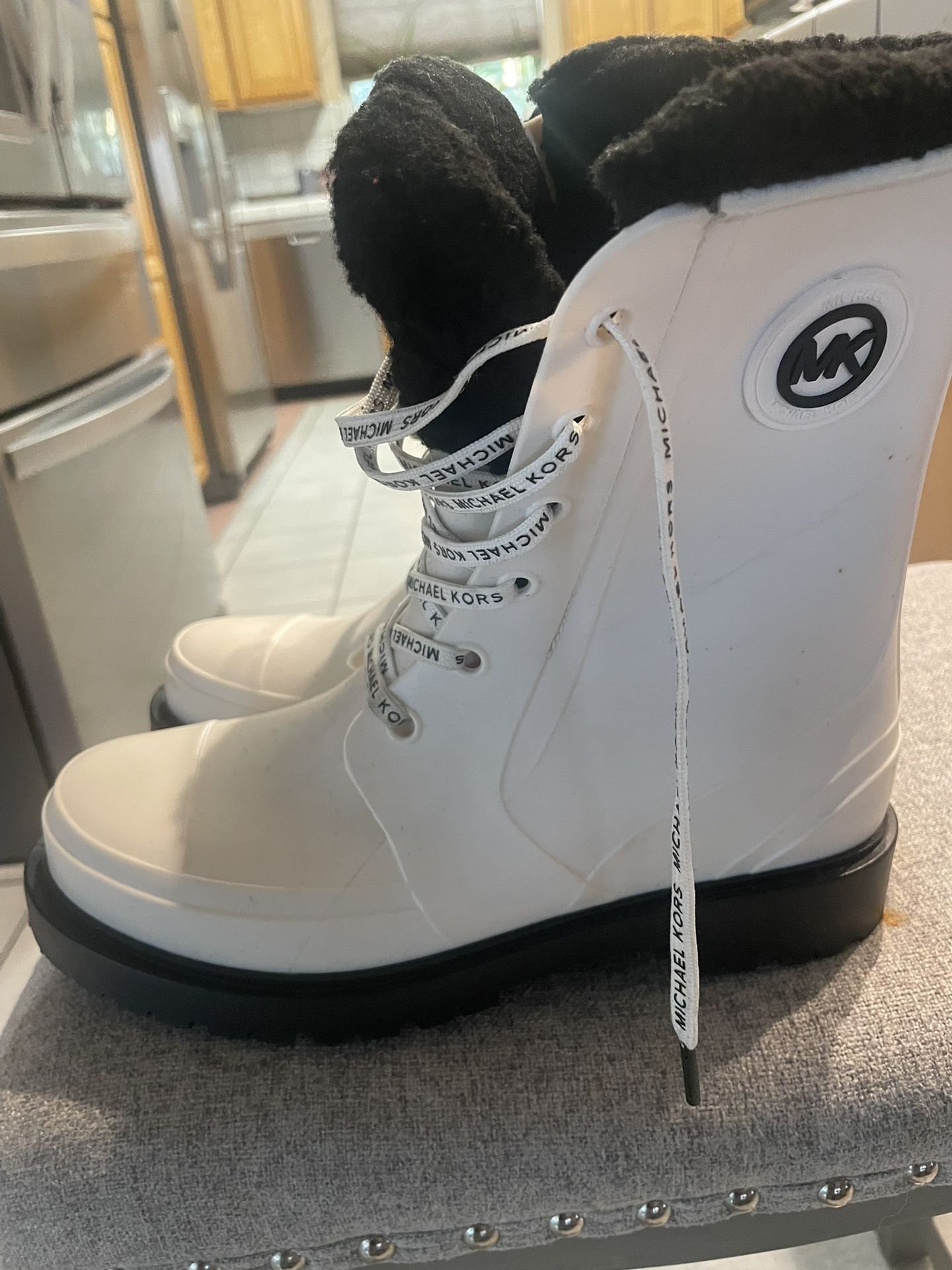 MK Michael Kors