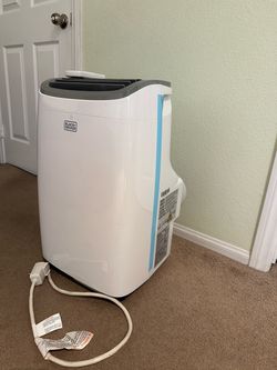 BLACK+DECKER 8,000 BTU ASHRAE (4,100 BTU SACC) Portable Air Conditioner with Remote Control, White