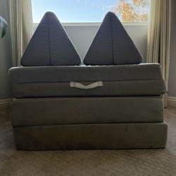 Nugget Comfort Play Couch