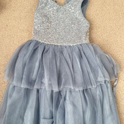 Girl's dress