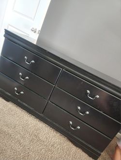Teen Dresser