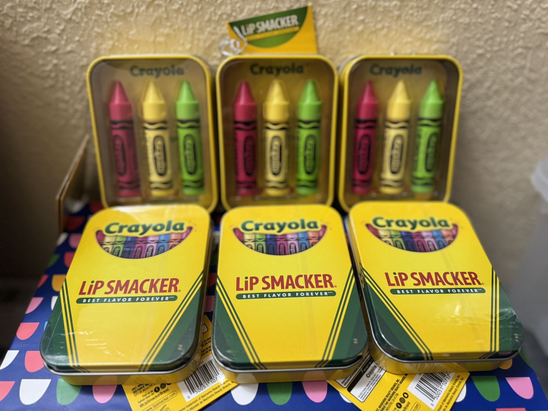 *LIP BALMS IN CUTE TIN*