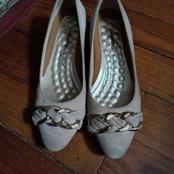 Beige Walking Cradles