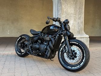 Triumph Bonneville Bobber