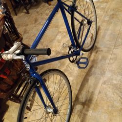 ROAD Bike 27inch Single Tires And Tubes Very Good Preak Perfect Evrything Is Good 