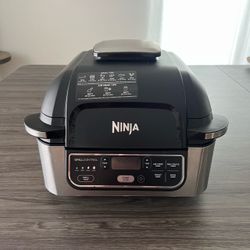Ninja Foodi 5in1 Indoor Grill with Air Fry, Roast, Bake & Dehydrate (AG302)