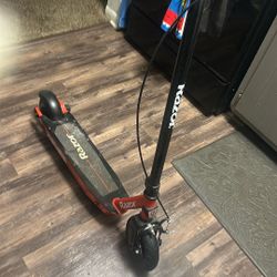 Scooter Razor E195