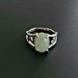 GREEN  ADVENTURA SILVER POLISHED  CABECHON NEW SIZE 8 RING