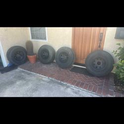 Early Bronco Rims And Tires $250
