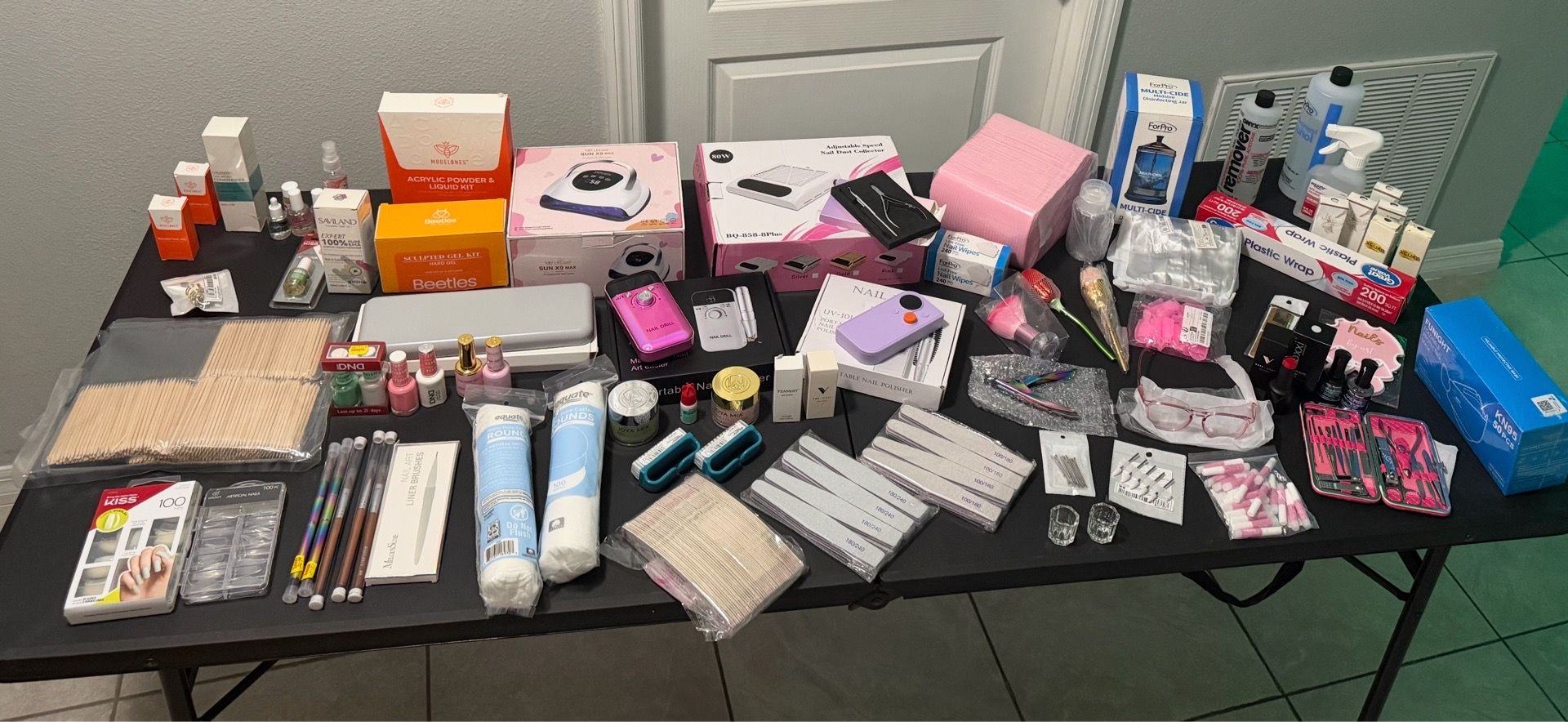 Nails Supplies Liquidation