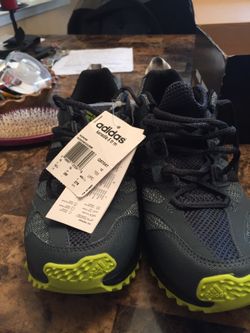 Adidas hiking hot sale shoes costco