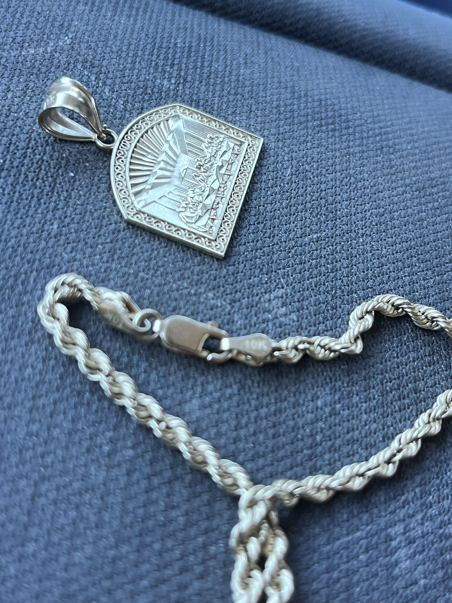 10k Gold Rope Chain. 20” $800 OBO