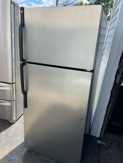 Good condition refrigerator