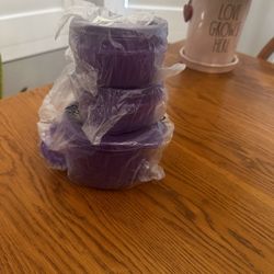 $20 - New Tupperware CRYSTALWAVE Microwave 16 oz SOUP MUG Bowl plus 2  Tupperware Ideal Little Bowl Snack Cup 8oz capacity in purple.  Perfect for on-