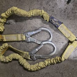DBI SALA SHOCKWAVE 2 SAFETY HARNESS LANYARD DUAL HOOKS
