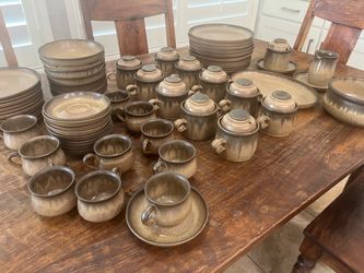 Vintage Denby Romany Brown Dinnerware Set – 77 Pieces – Service for 10