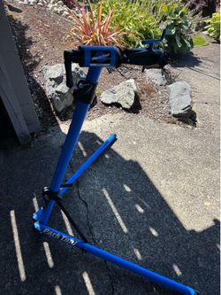Park Tool maintenance bike stand