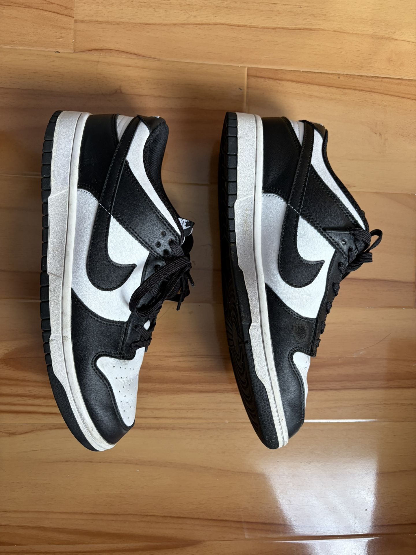 Nike Panda Dunks