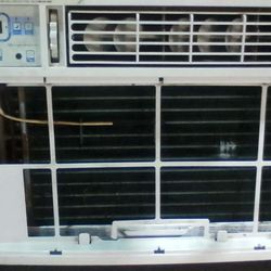 Frigidaire AC And Heating Window Unit