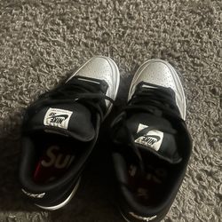 Supreme Nike Sb Dunks “metallic Silver”
