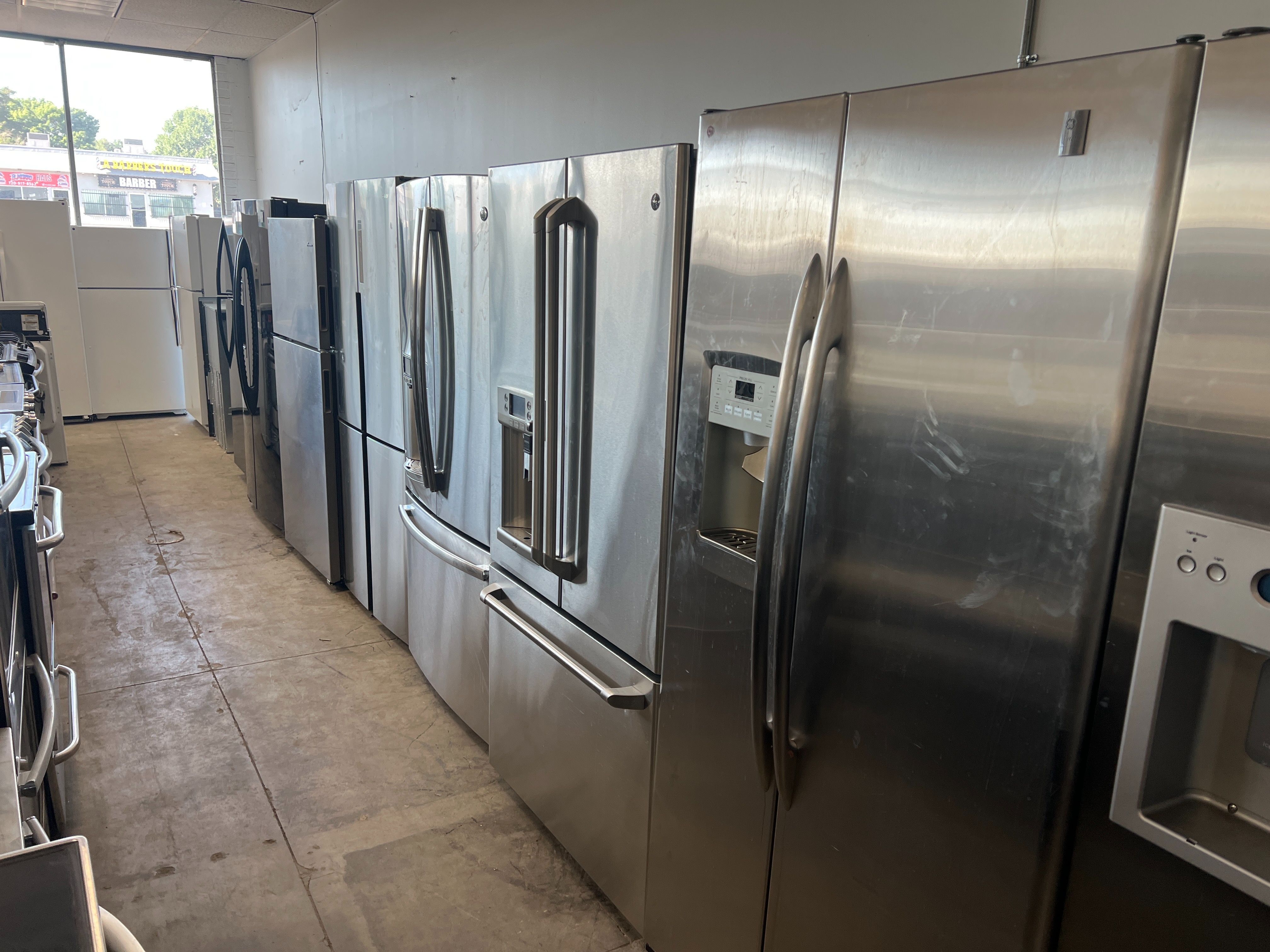 USED REFRIGERATORS FOR SALE -FREE DELIVERY -120 DAY WARRANTY
