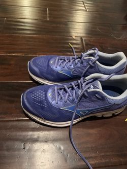 Mizuno Wave Rider 21 women’s running shoe size 10.5