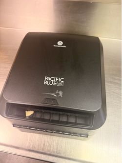 Paper towels machine
