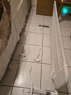Regalo bed rail