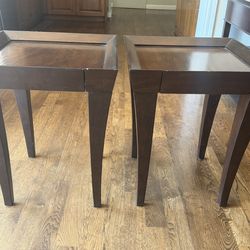 Set of 2 Wood Side Tables