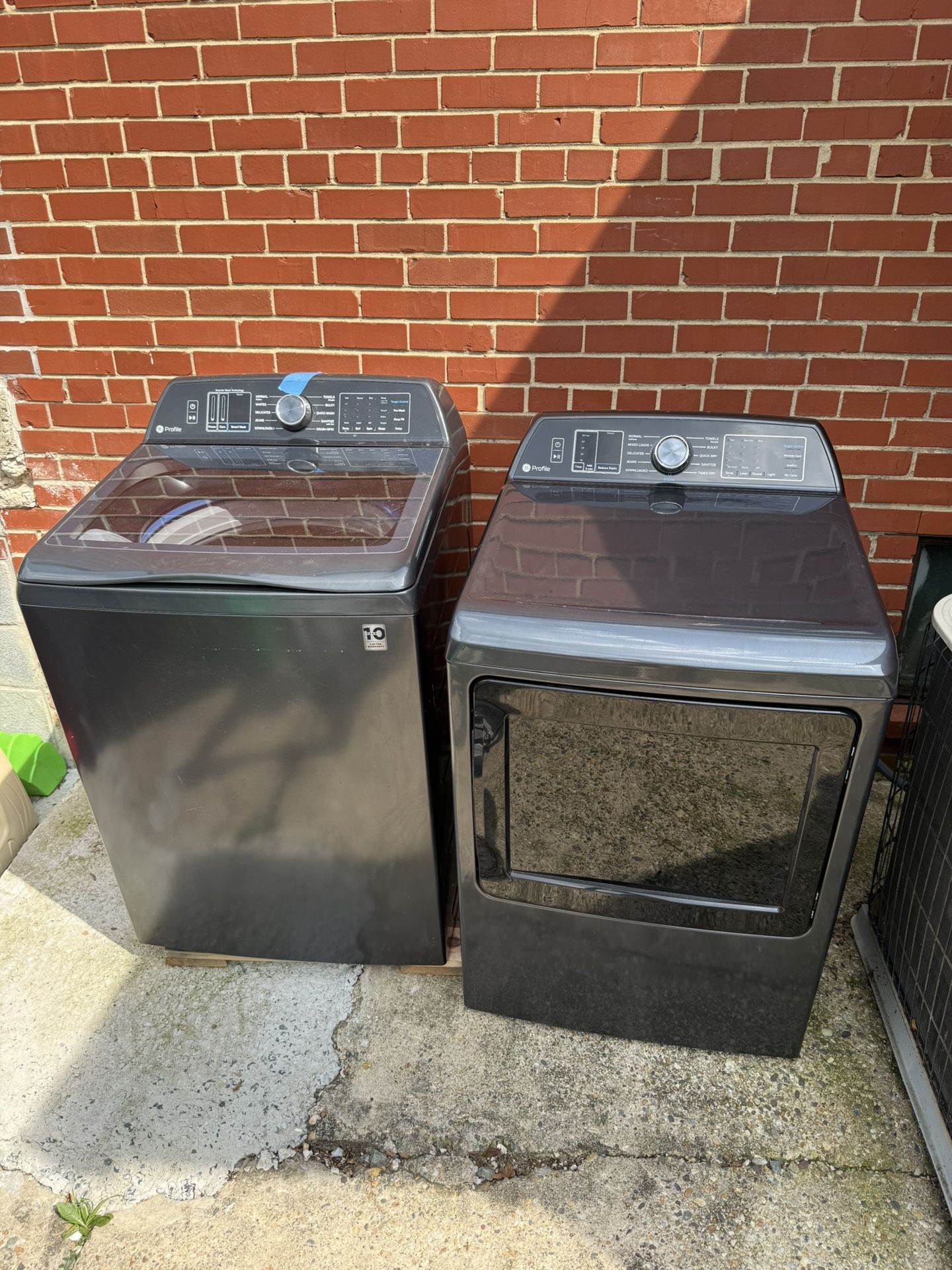 DE Profile washer And Dryer