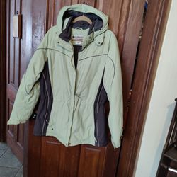 Columbia 3/4 length winter jacket very warm like new $20 firm XL light green and gray